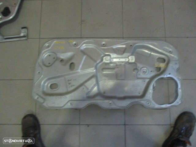 Elevador Sem Motor 4M51B203A29BE FORD FOCUS 2005 3P FE - 4