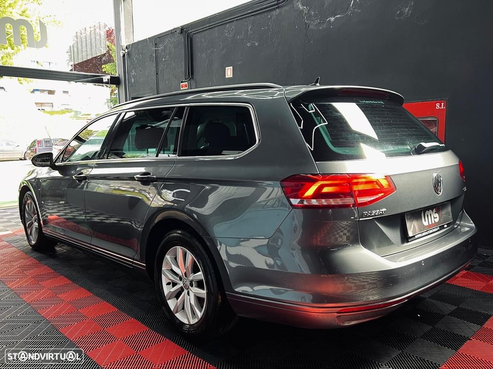 VW Passat 1.6 TDI DSG - 9