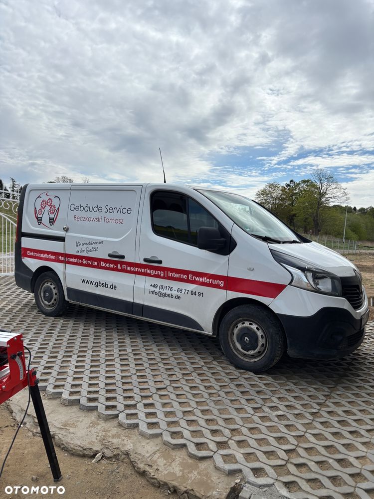 Renault Trafic - 10
