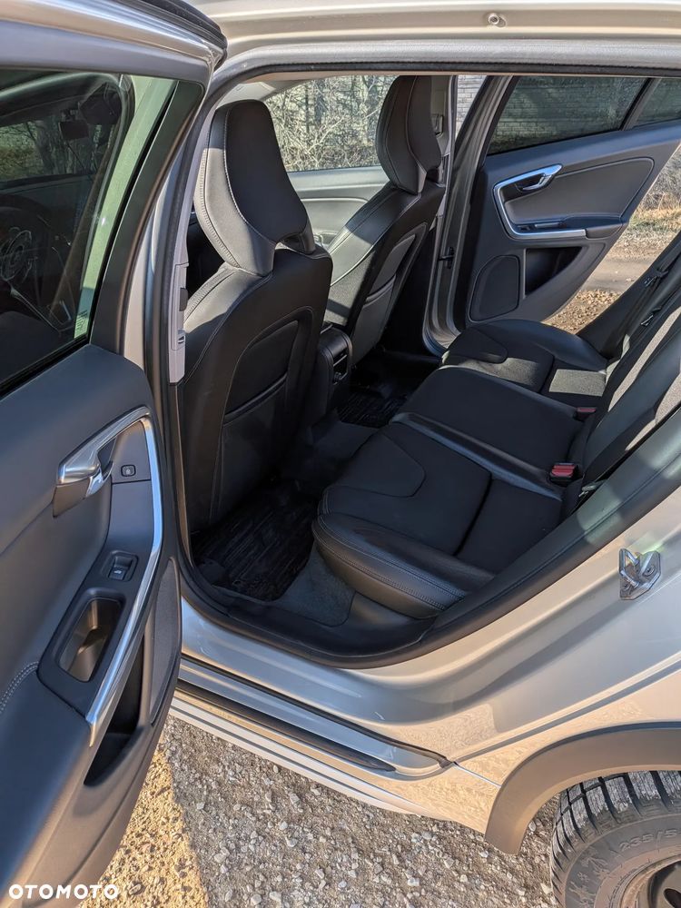 Volvo V60 Cross Country T5 Geartronic Momentum - 22