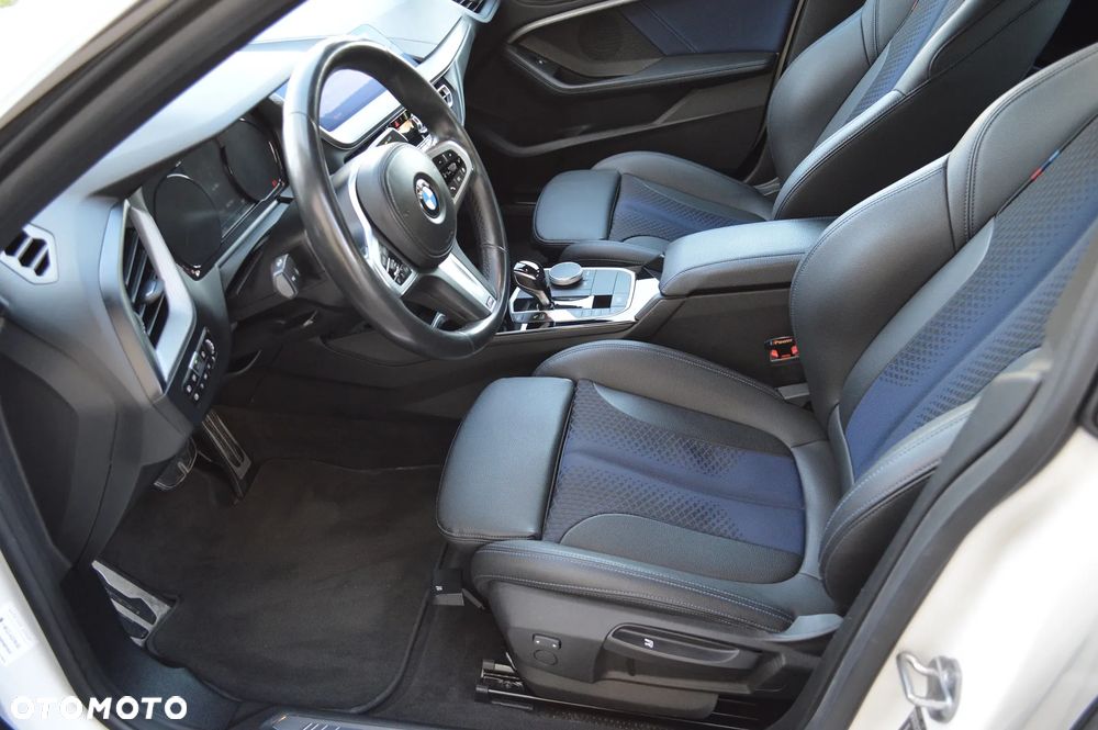 BMW Seria 2 218i Sport Line - 7