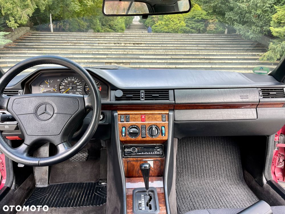 Mercedes-Benz Klasa E - 12