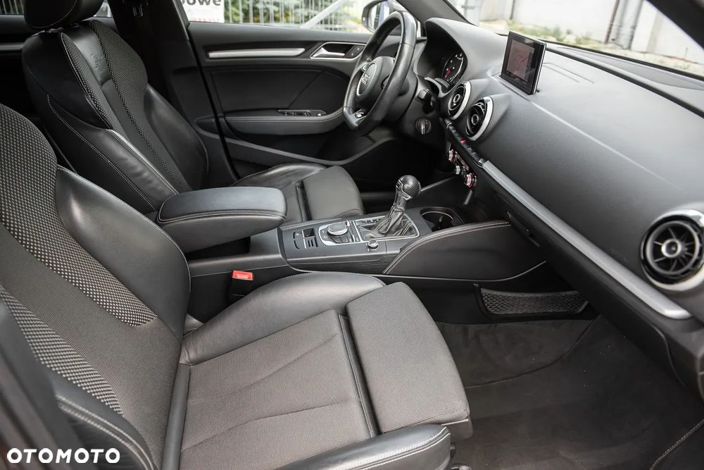 Audi A3 Sportback - 30