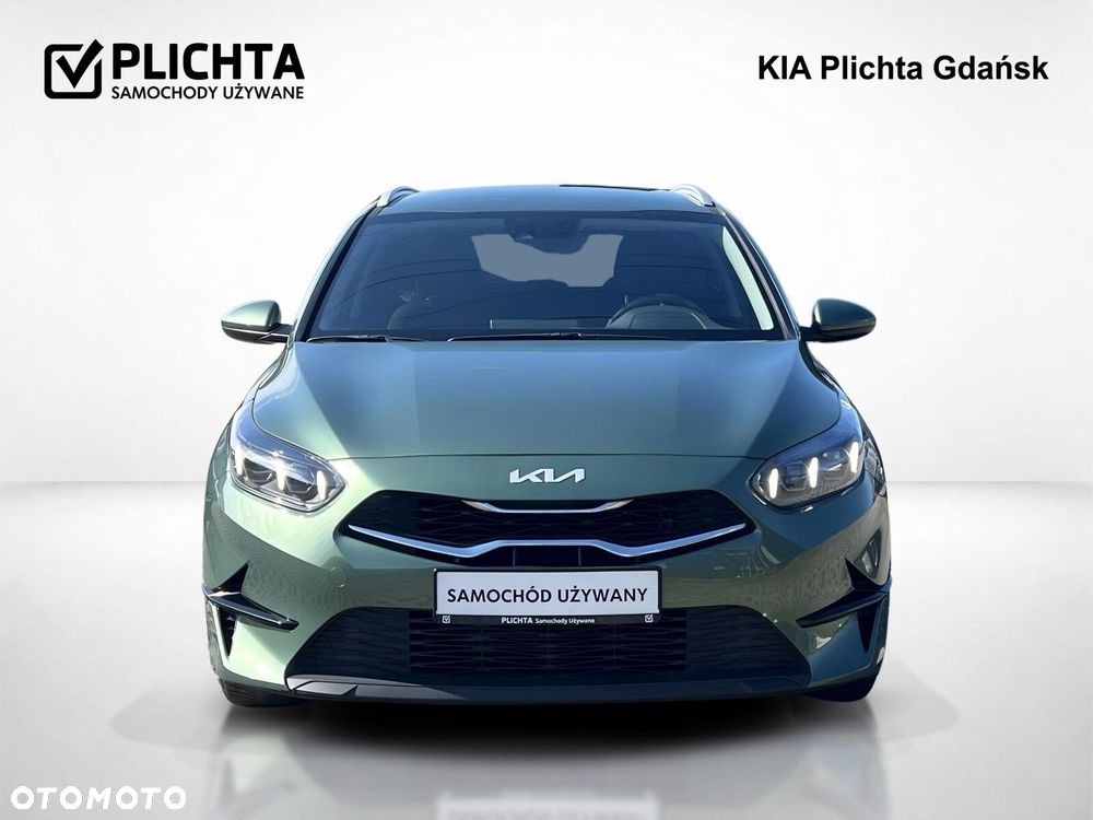 Kia Ceed - 8