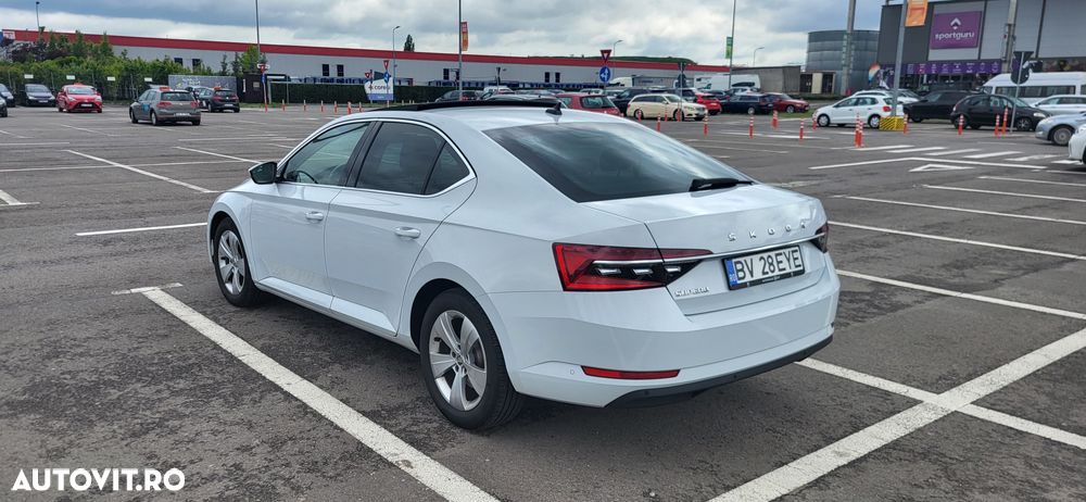 Skoda Superb 2.0 TDI DSG Style - 4