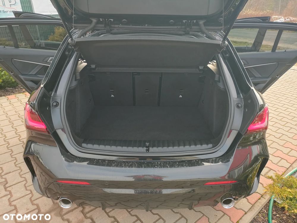 BMW Seria 1 118d Edition M Sport Shadow - 24