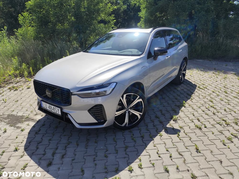 Volvo XC 60 T6 Plug-In Hybrid AWD Plus Black Edition - 1