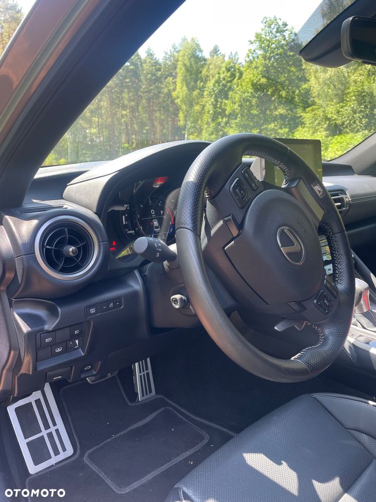 Lexus IS - 11