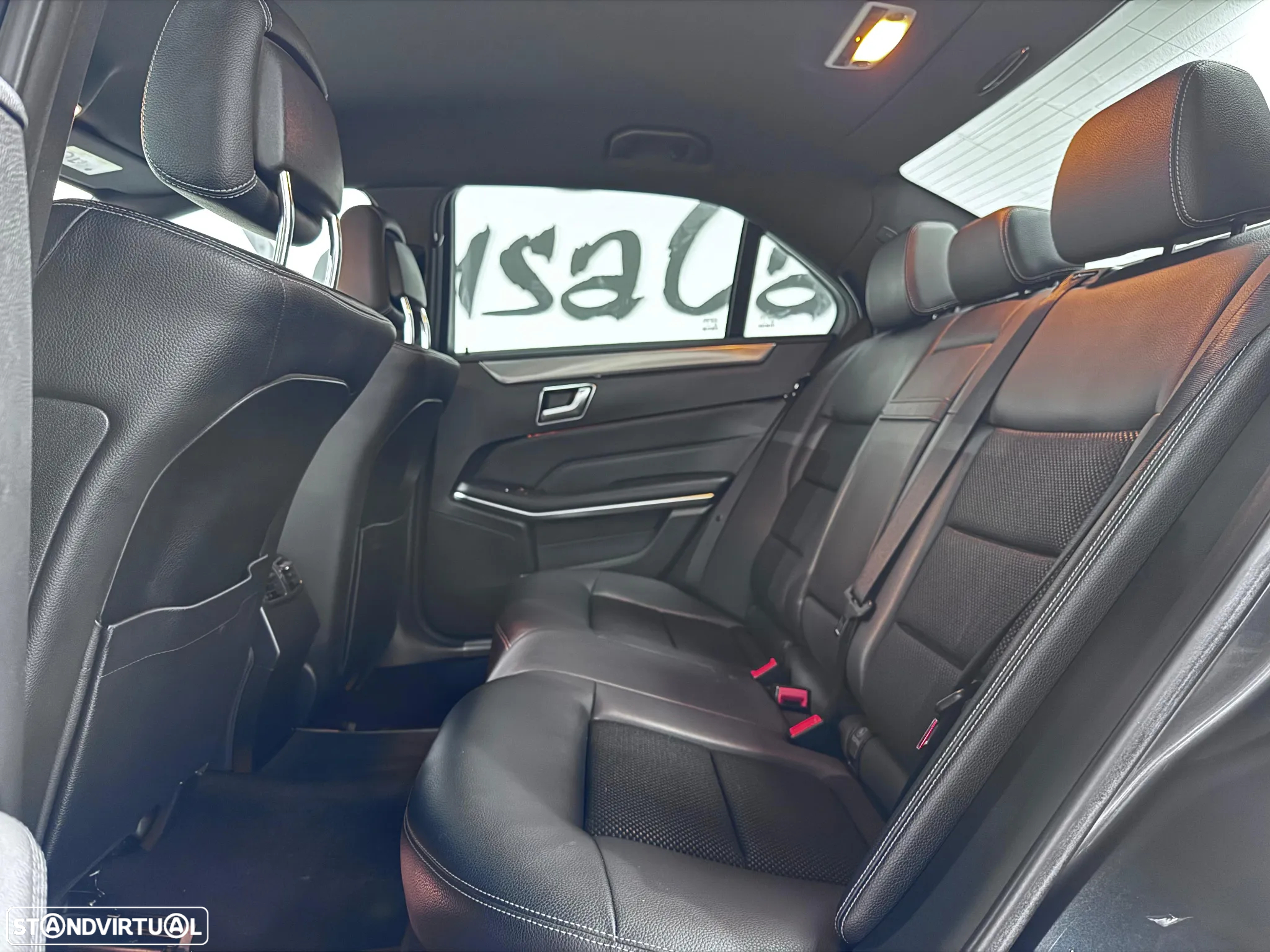 Mercedes-Benz E 300 Bluetec Hybrid Avantgarde - 15