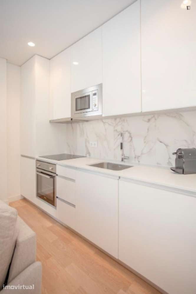 Apartamento com 1 quartos - localizado em Santo Ildefonso Porto - Grande imagem: 2/13