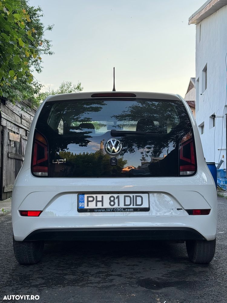 Volkswagen up! (BlueMotion Technology) move - 4
