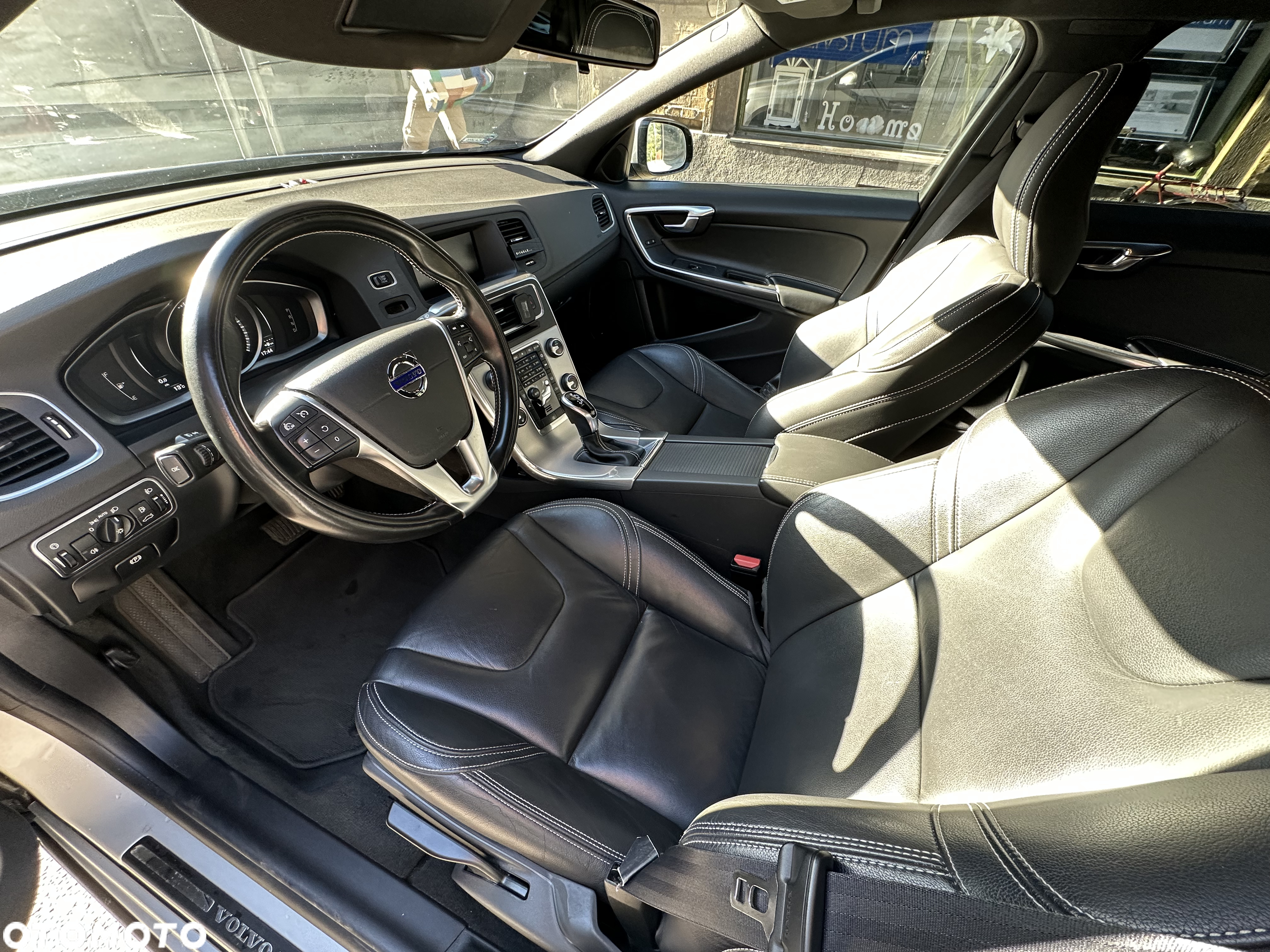 Volvo V60 - 10