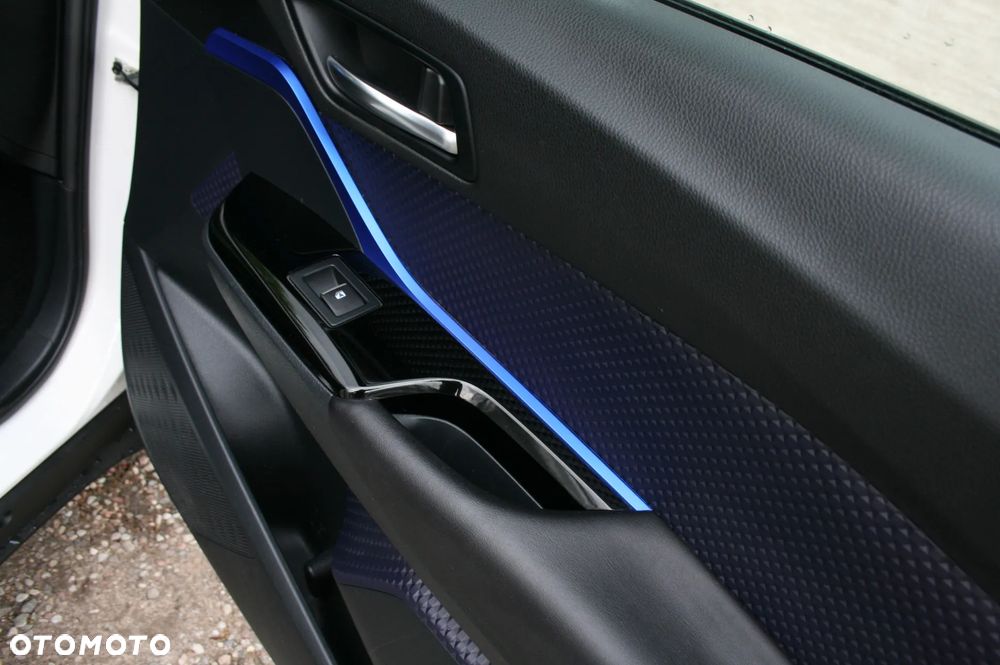 Toyota C-HR Style - 12