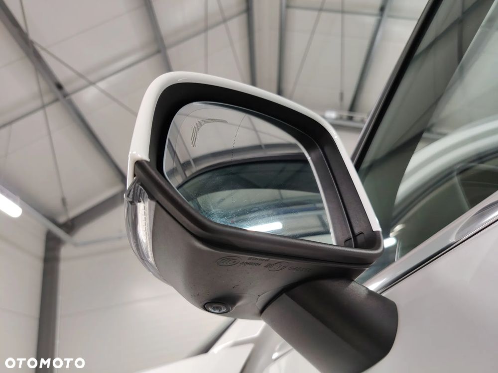Volvo XC 40 B3 Ultimate Dark - 34