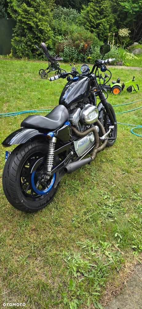 Harley-Davidson Sportster Custom 883C - 1