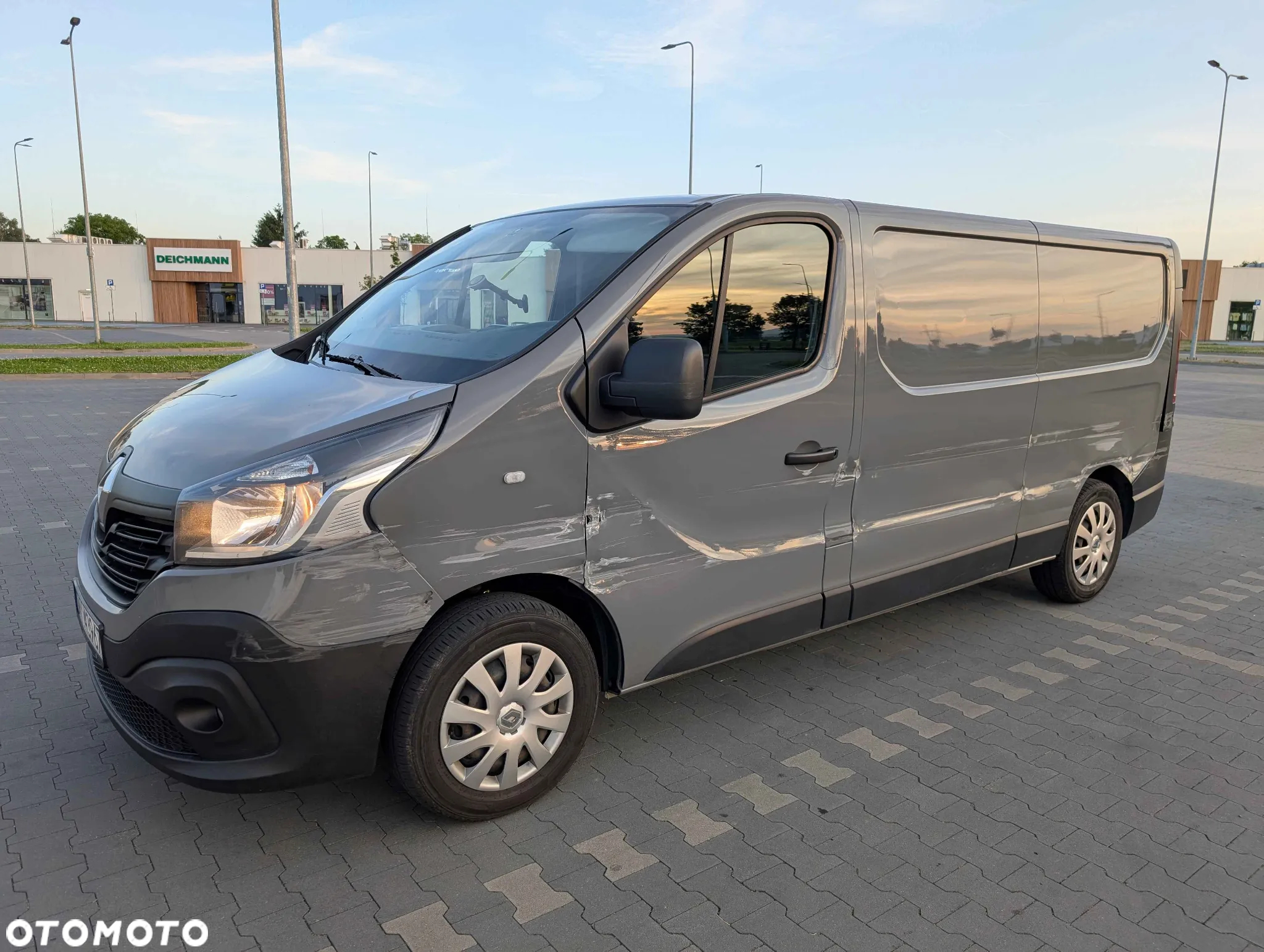 Renault Trafic - 10