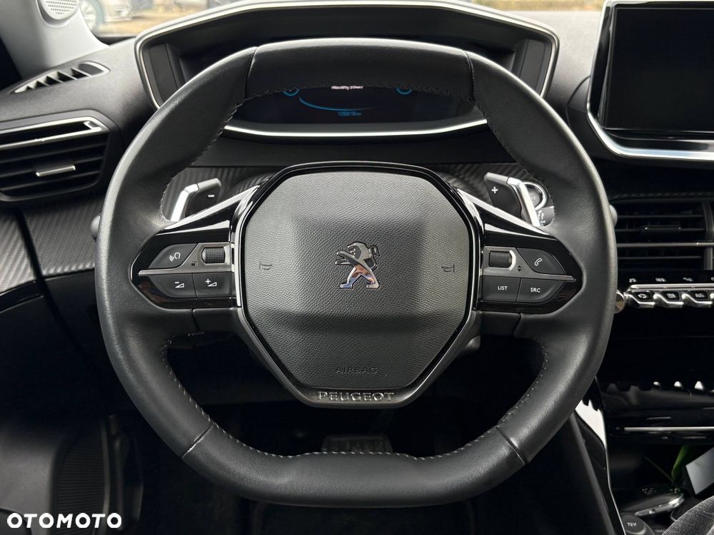 Peugeot 2008 1.2 PureTech Allure S&S EAT8 - 32