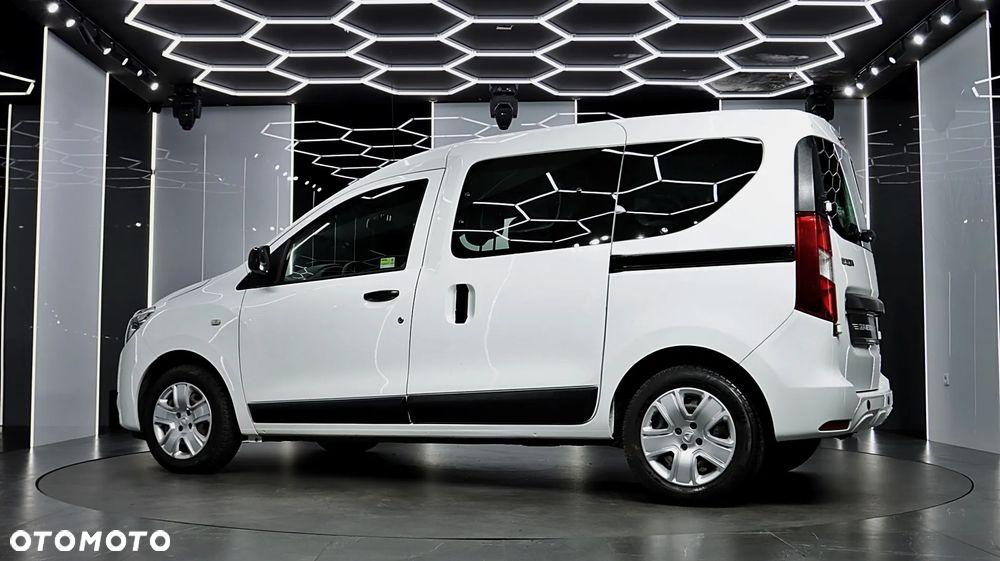 Dacia Dokker 1.5 Blue dCi Laureate - 4