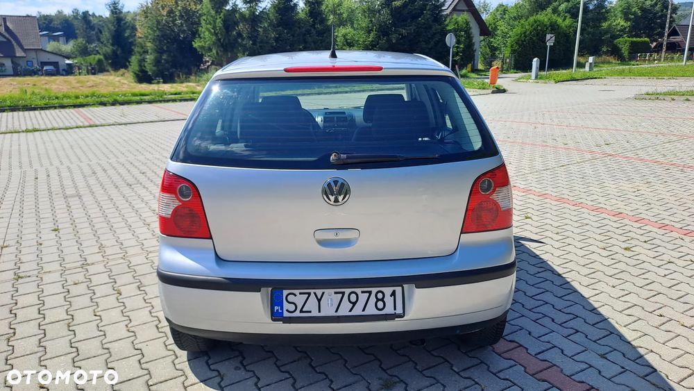 Volkswagen Polo 1.4 16V Comfortline - 10