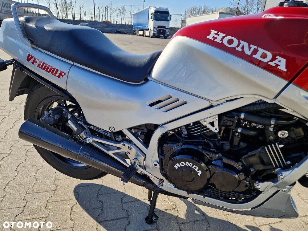 Honda VF - 4
