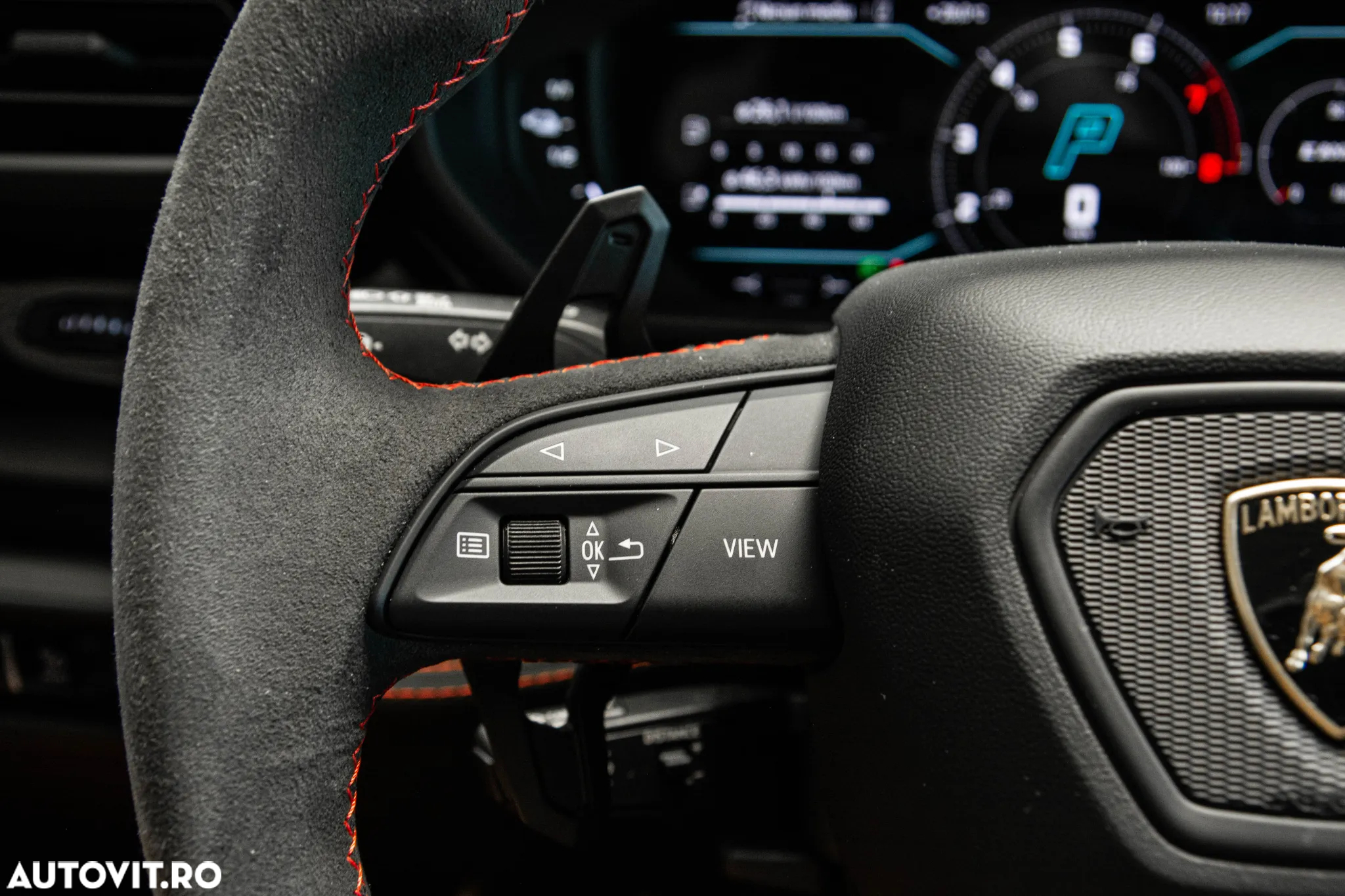 Lamborghini URUS - 25