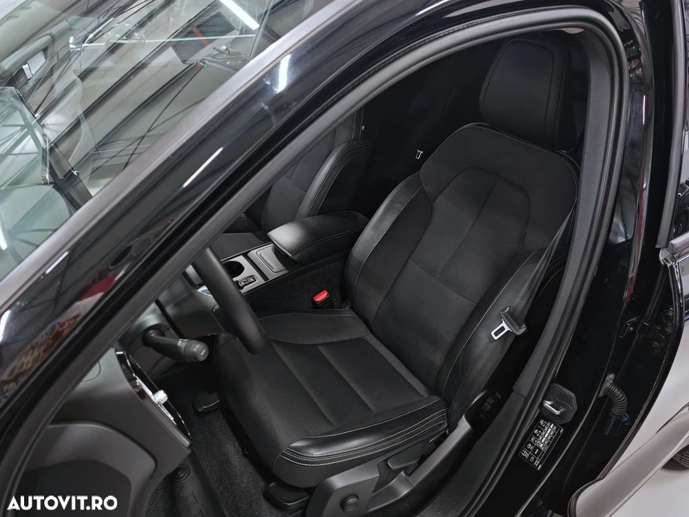 Volvo XC 40 T4 R-Design - 9