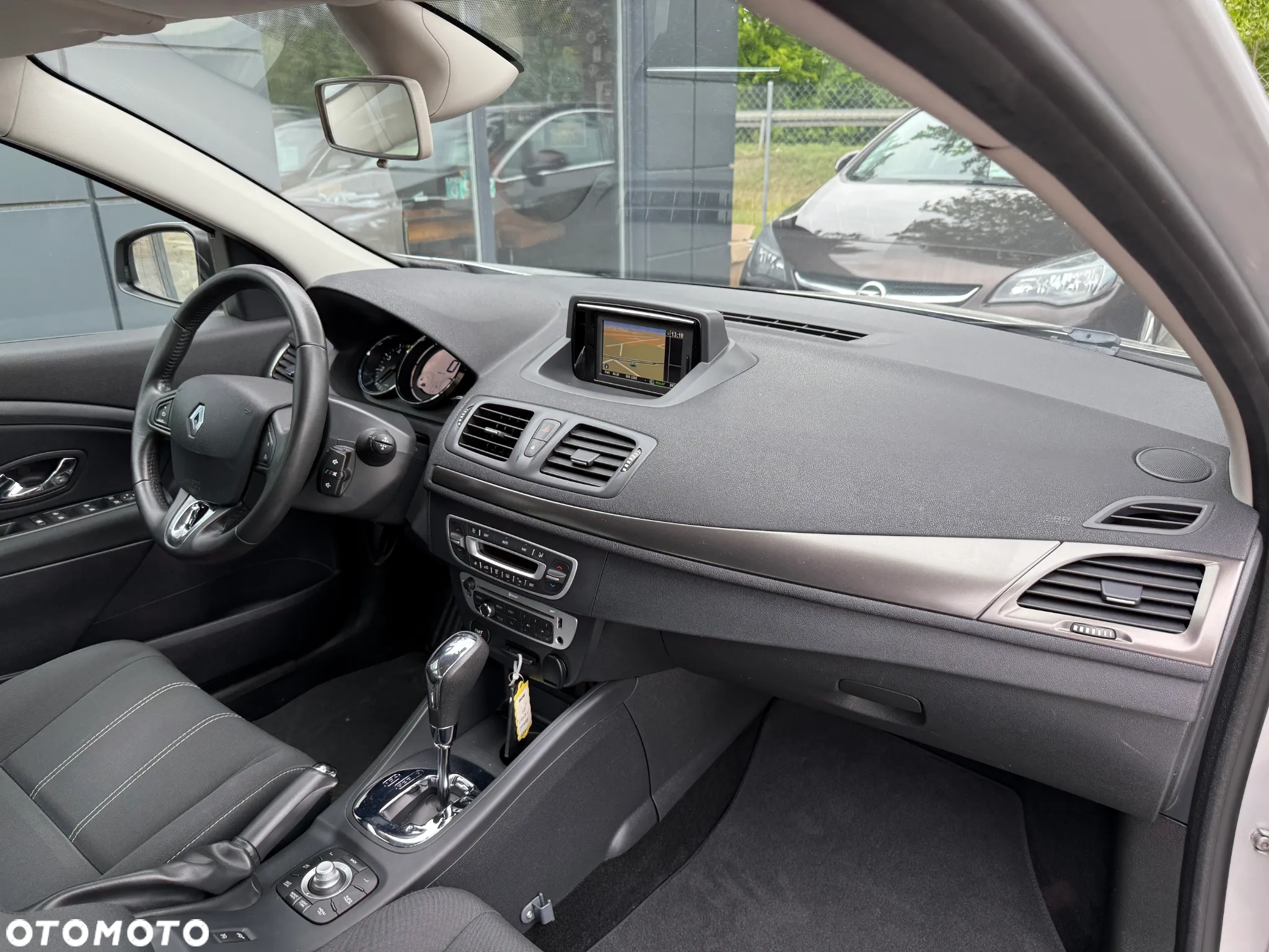 Renault Megane 1.5 dCi Bose EDC - 28