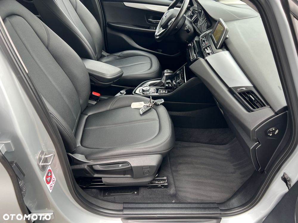 BMW Seria 2 218d Advantage sport - 28