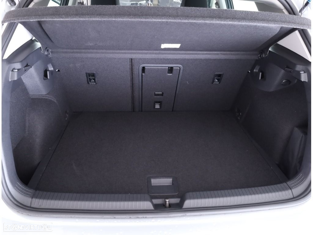 VW Golf 2.0 TDI Life - 26
