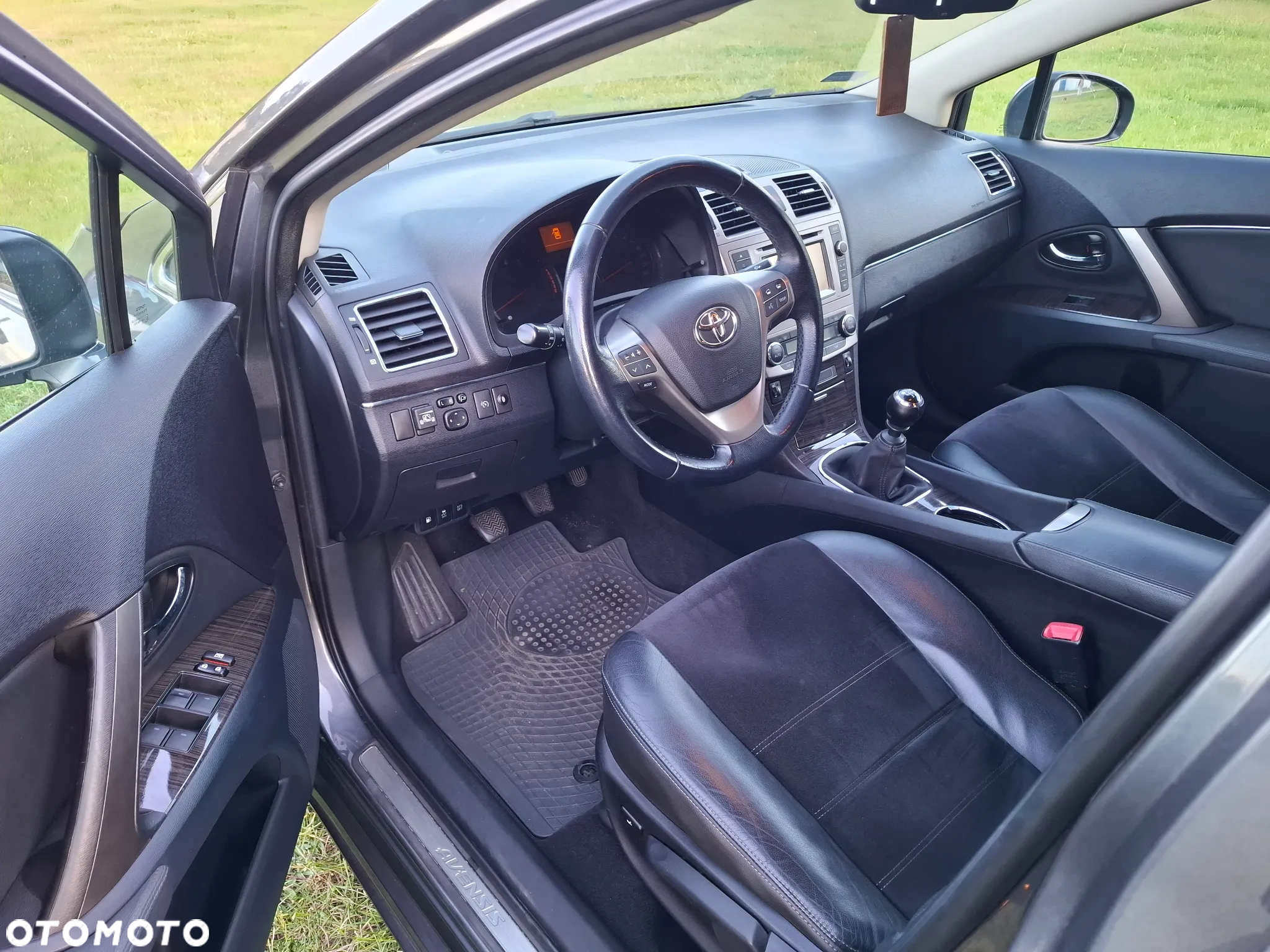 Toyota Avensis 1.8 Prestige MS - 9