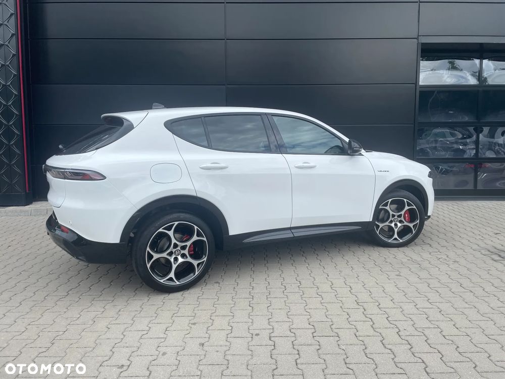 Alfa Romeo Tonale 1.5 T4 GSE mHEV Veloce DCT - 5