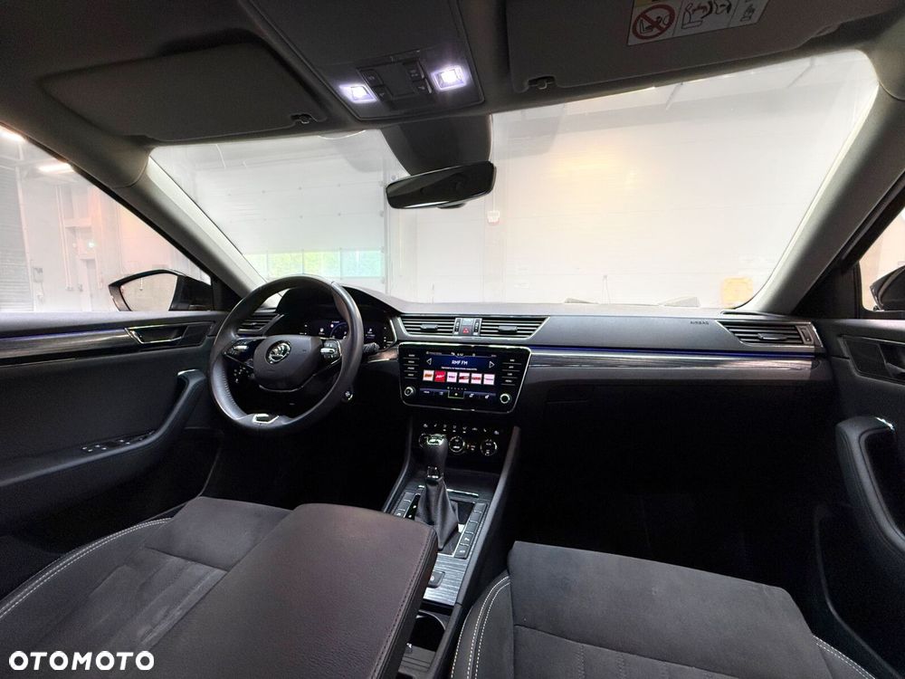 Skoda Superb 2.0 TSI Style DSG - 30