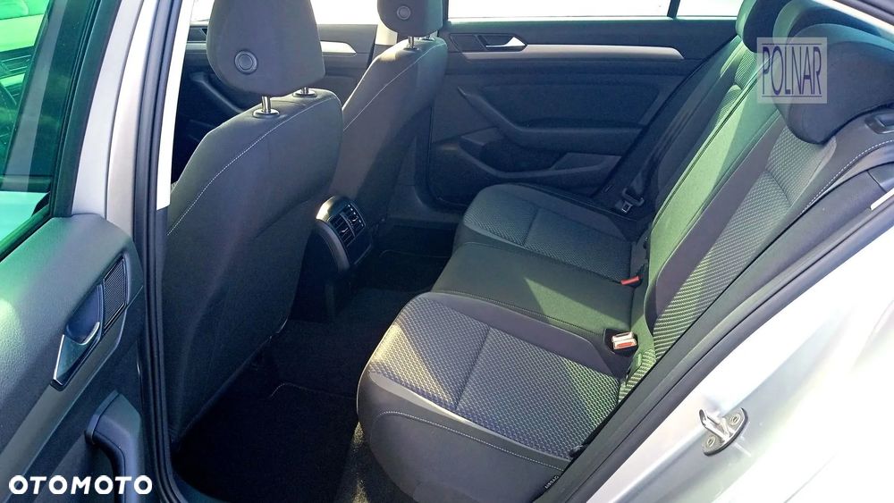 Volkswagen Passat 2.0 TDI EVO Business - 13