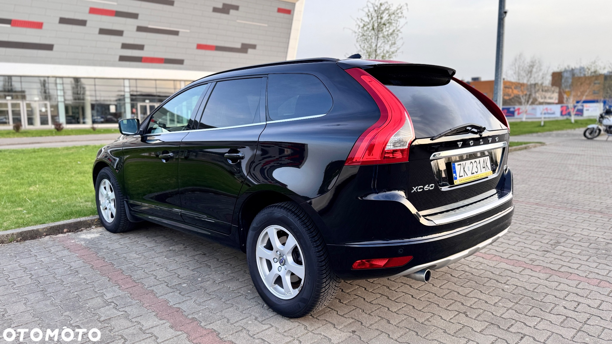 Volvo XC 60 D3 Drive-E Momentum - 10