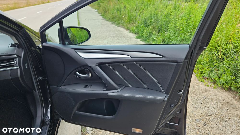 Toyota Avensis 1.8 Prestige - 6