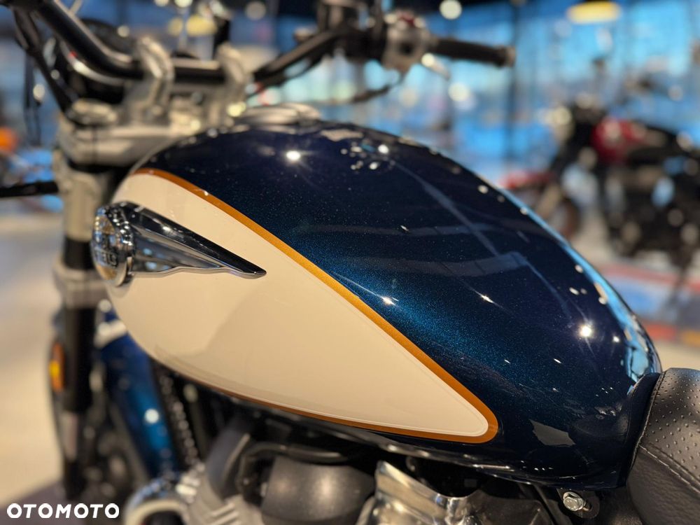 Royal Enfield Super Meteor - 3