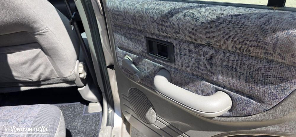 Land Rover Freelander 2.0 di - 6