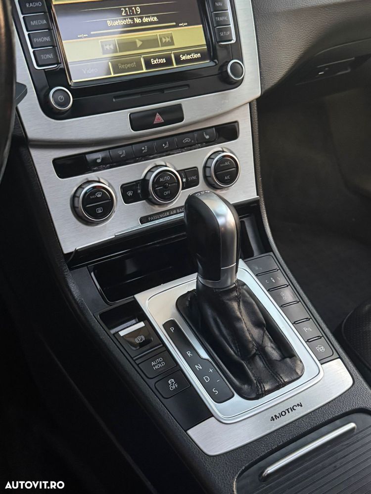 Volkswagen Passat 2.0 TDI 4Motion BlueMotion Technology DSG Highline - 5