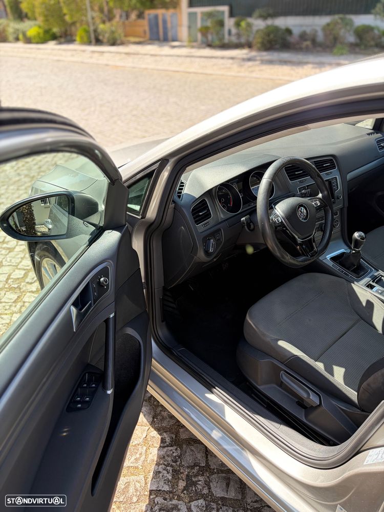 VW Golf 1.6 TDi Confortline - 3
