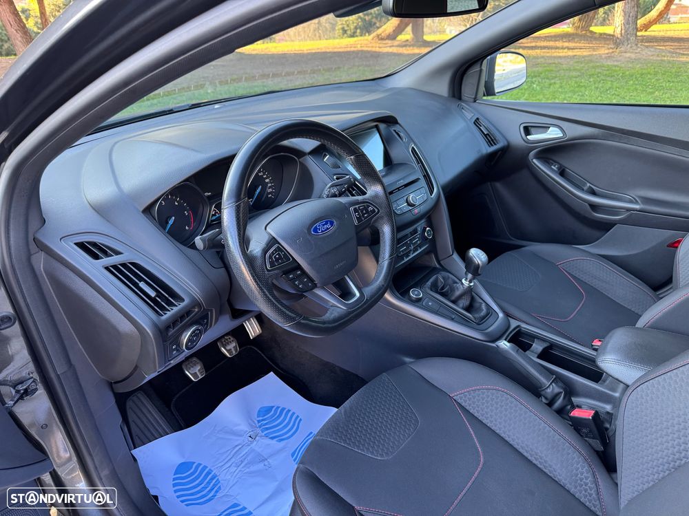 Ford Focus SW 1.5 TDCi EcoBlue ST-Line - 7