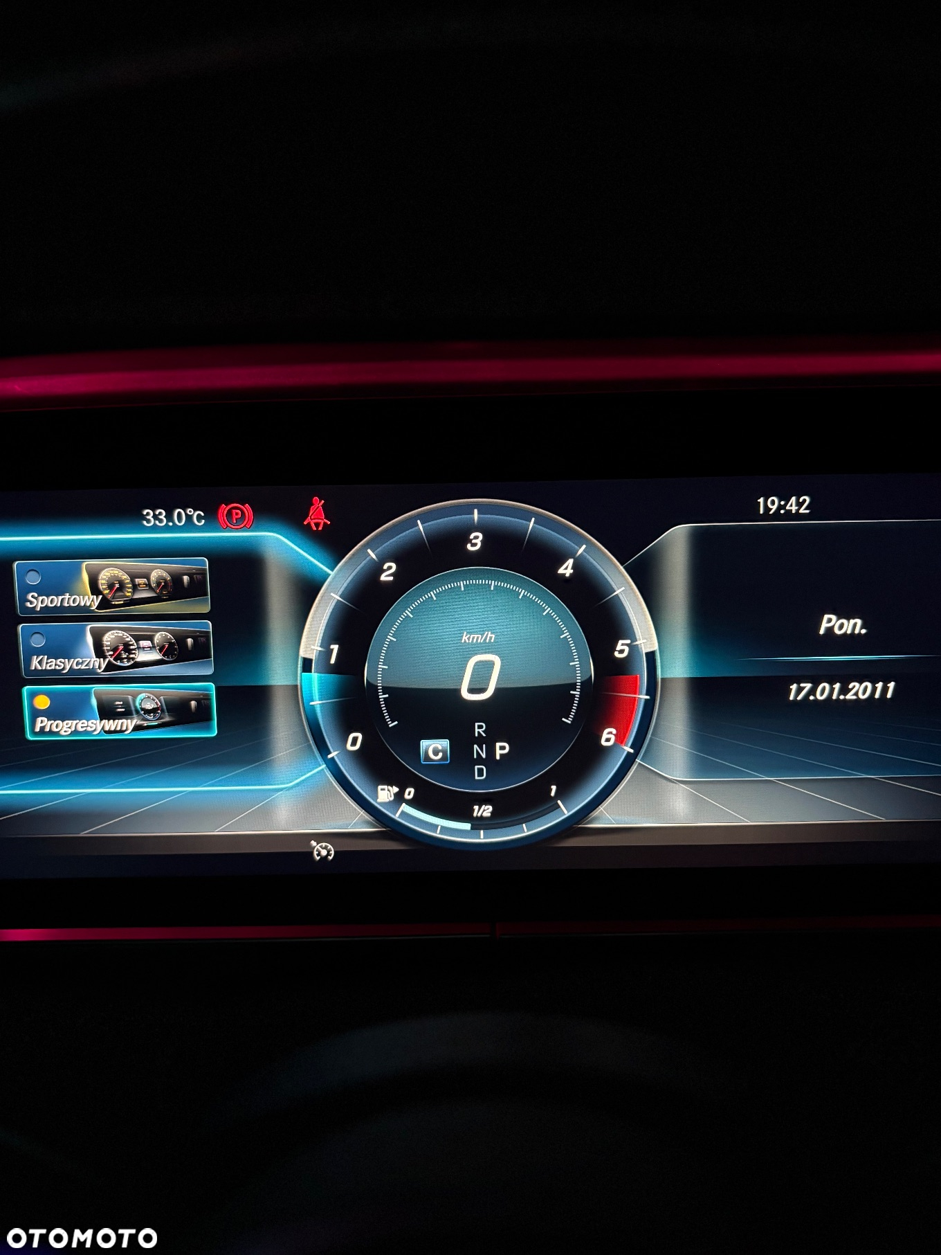 Mercedes-Benz Klasa E 220 d T 9G-TRONIC Avantgarde - 29
