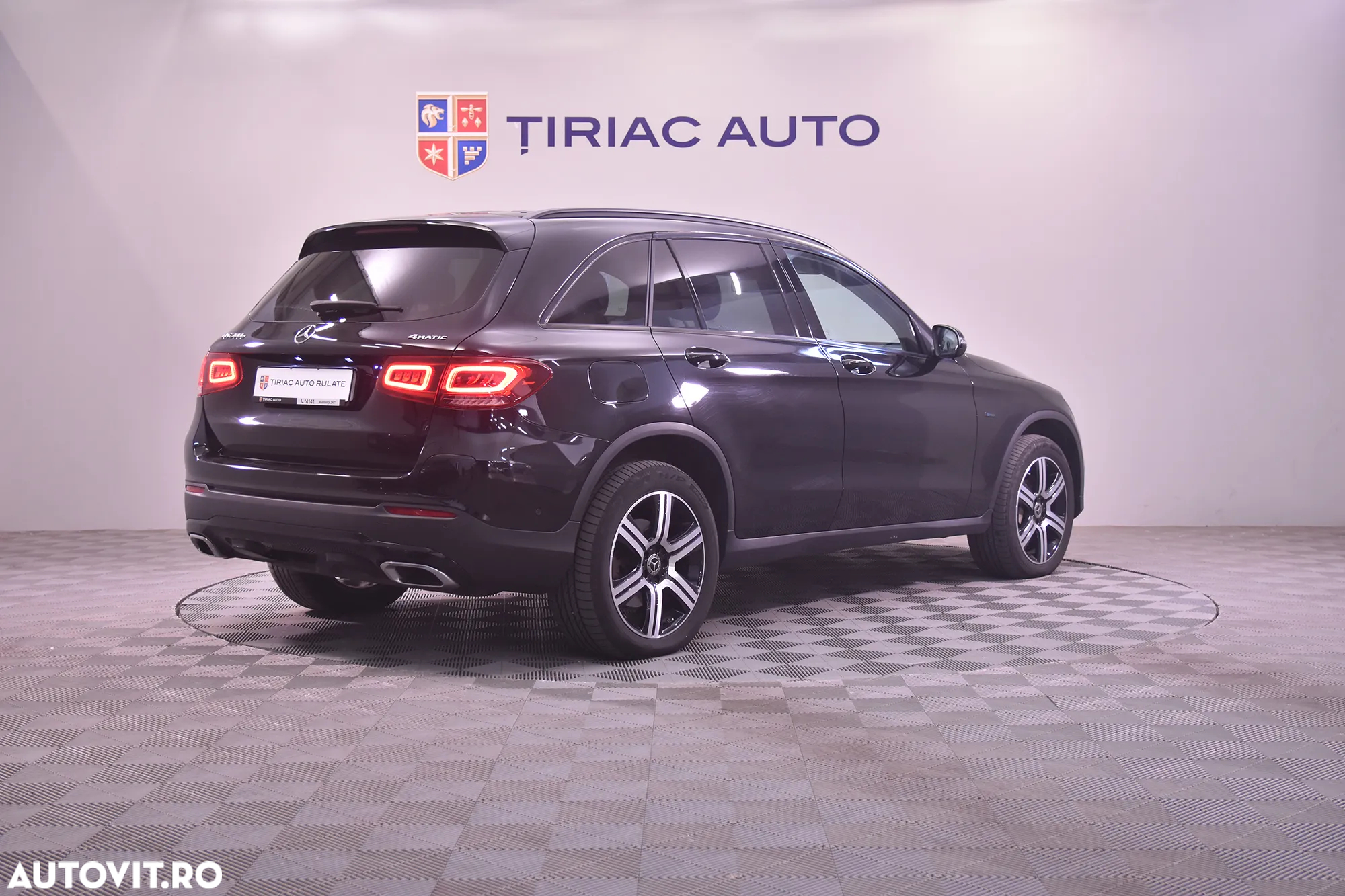Mercedes-Benz GLC 300 e 4MATIC - 5