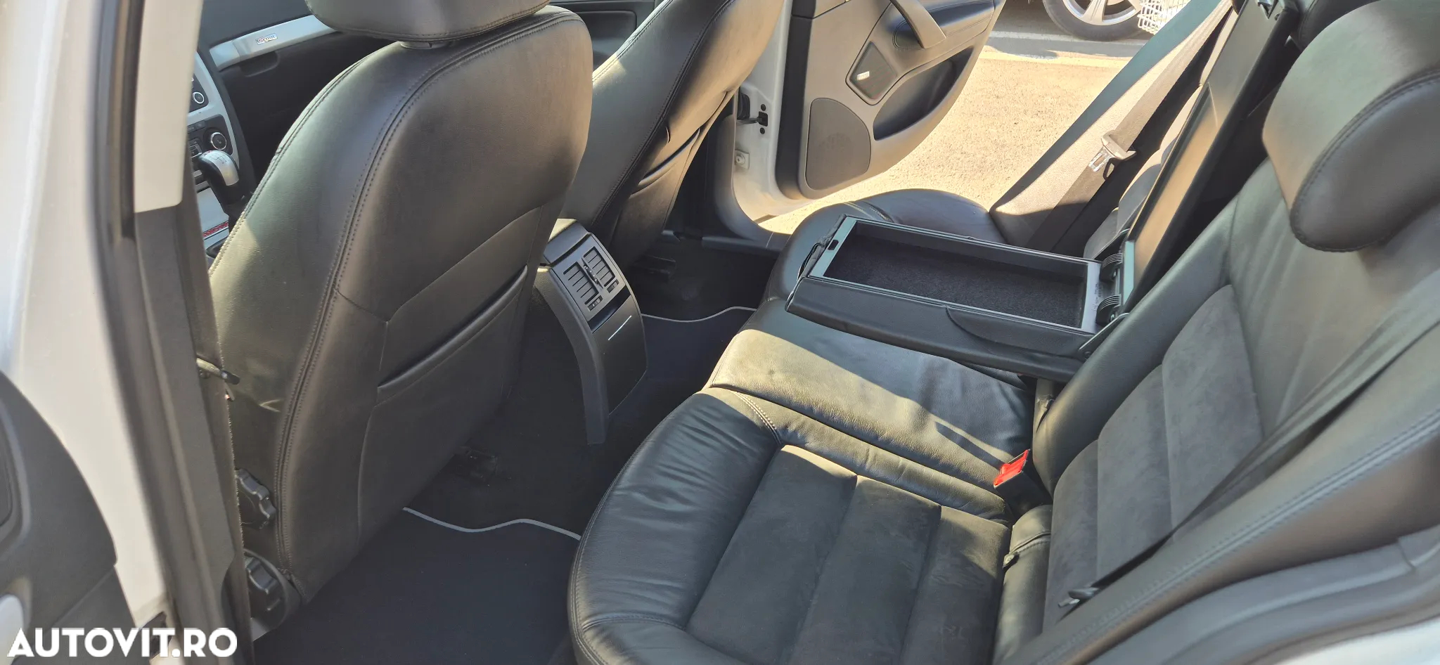 Skoda Octavia Combi 2.0 TDI DPF 4x4 Scout - 6