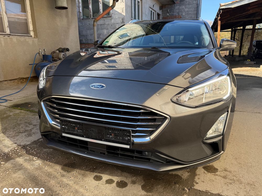 Ford Focus Turnier 1.5 EcoBlue Start-Stopp-System TITANIUM - 37