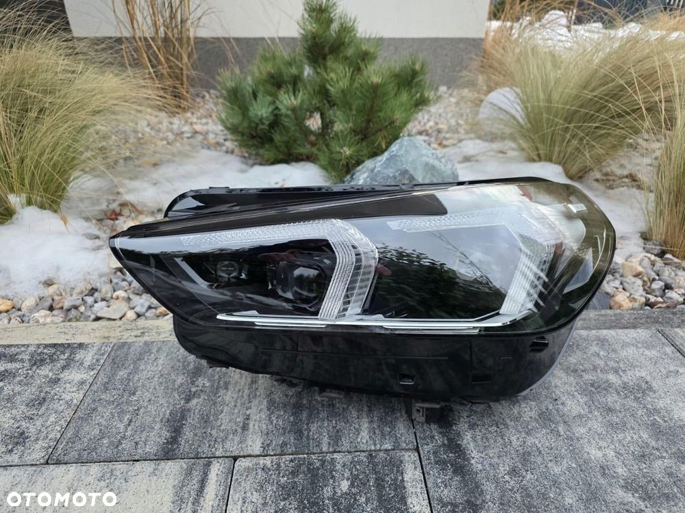 BMW X1 U11 Lampa lewa przód Full Led Adaptive 5A5BD47-02 Srebna - 1