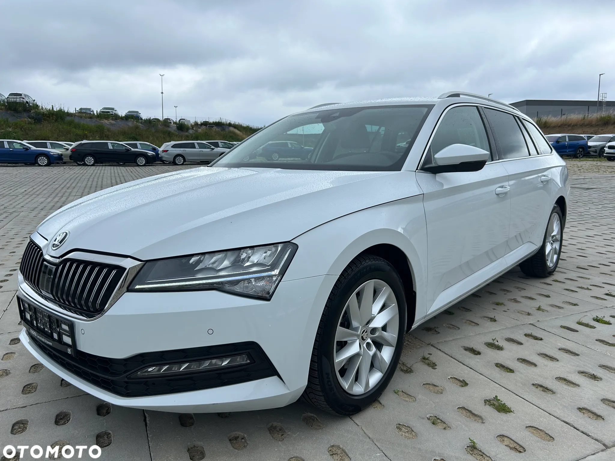 Skoda Superb 1.5 TSI Ambition DSG - 8