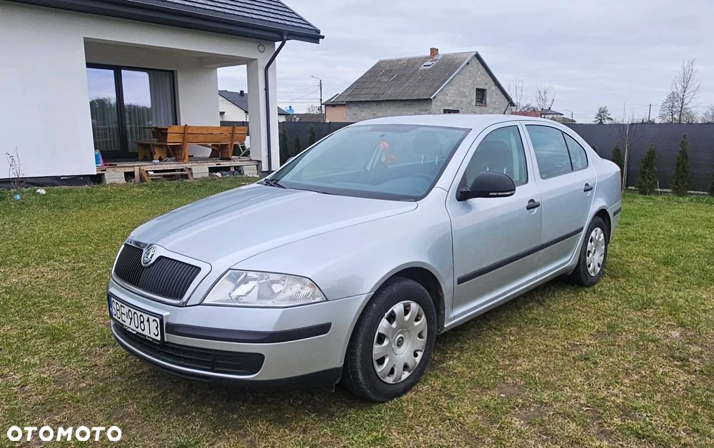 Skoda Octavia 1.6 Ambition - 1