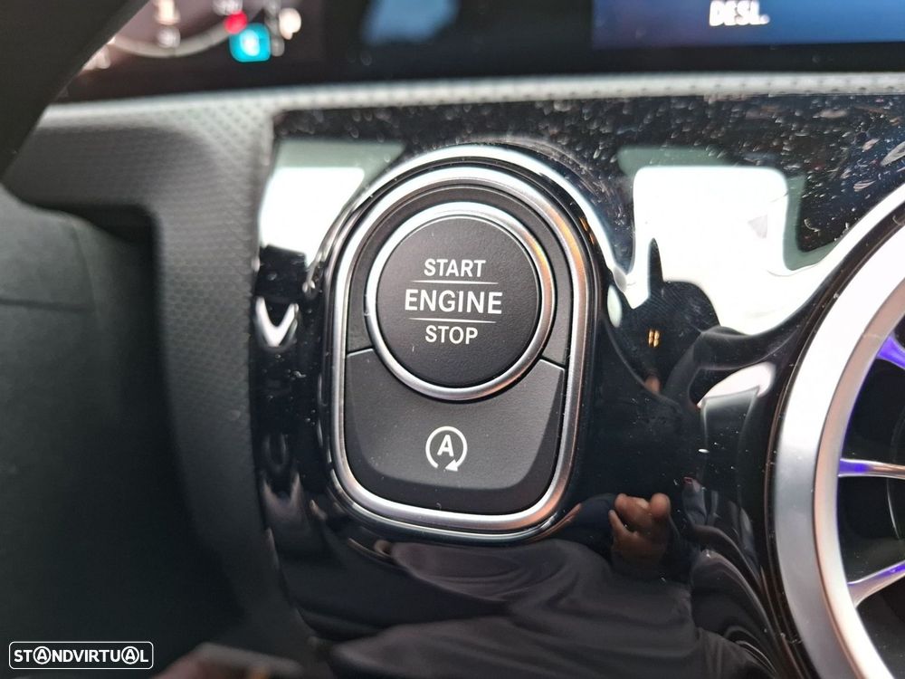 Mercedes-Benz a-180 d - 18