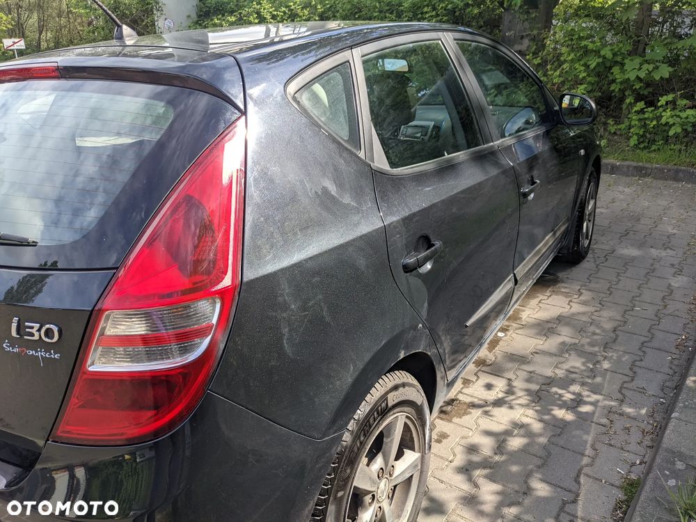 Hyundai i30 1.6 Comfort - 4