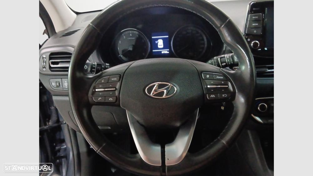Hyundai i30 1.0 T-GDI Style Plus — fotografia 11